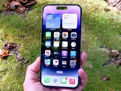 iPhone 16备货冲刺，富士康排队面试火爆！