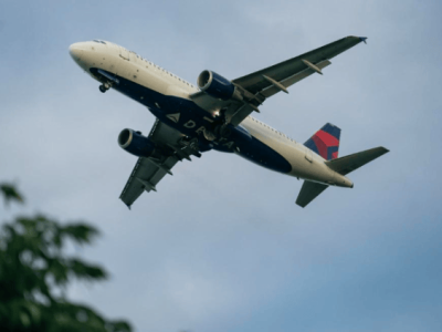 达美航空波音客机塞内加尔起飞遇故障紧急制动