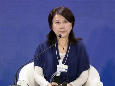 董明珠回应训斥员工争议：企业管理者声音大就霸道了？讲规则是必须的！