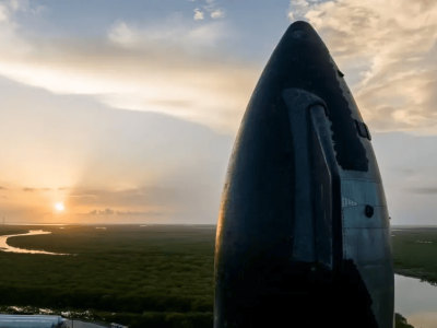 SpaceX星舰制造加速，机器人焊接鼻锥现场曝光