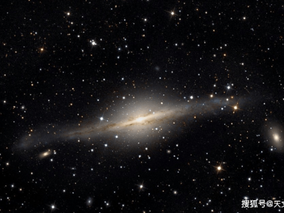 NGC 5084星系黑洞“特立独行”，旋转方向与宿主星系不一致