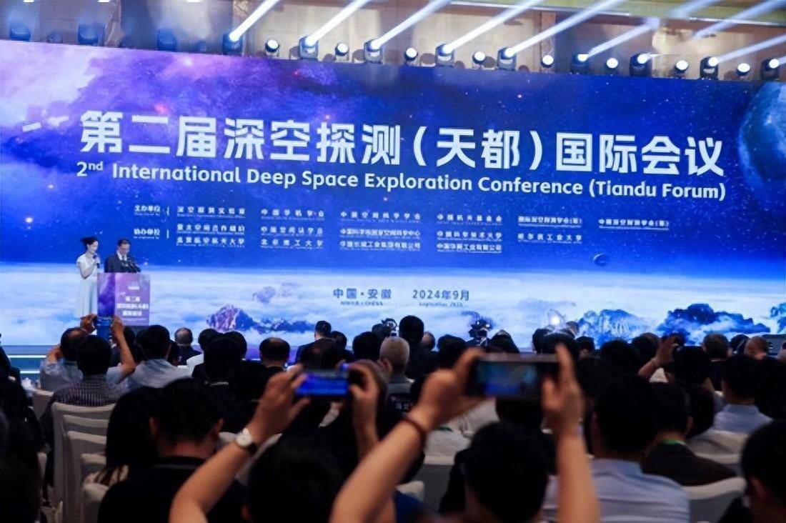 天问三号火星任务示意图