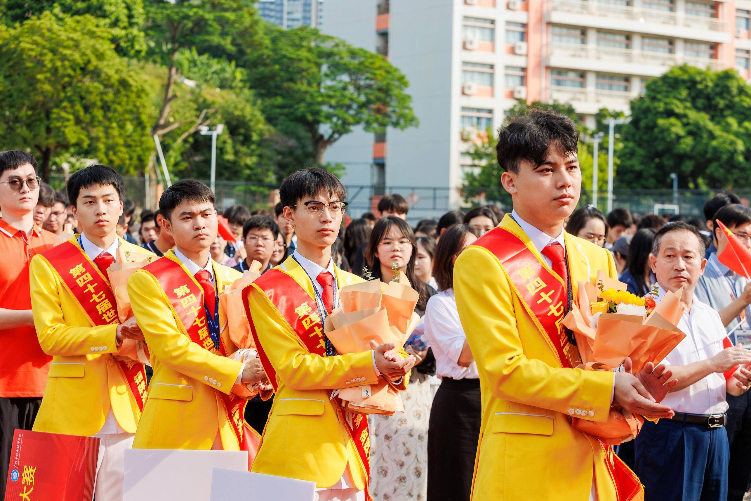 广州市机电技师学院获奖选手合影