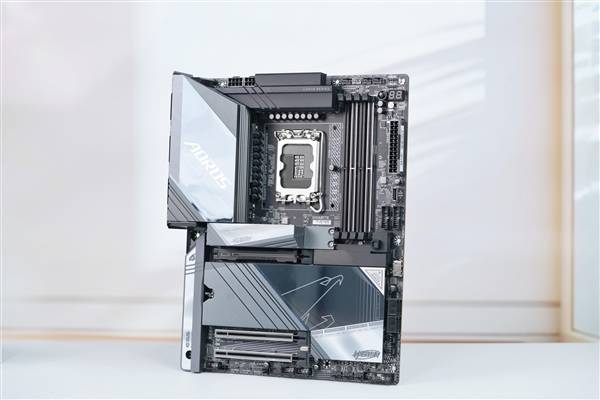 Z890 AORUS MASTER主板