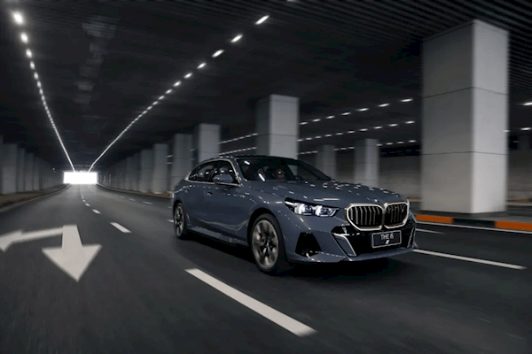 全新BMW 5系配备V2X技术