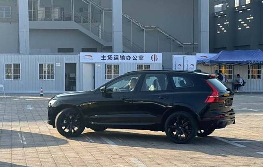 沃尔沃XC60极夜黑版内饰设计