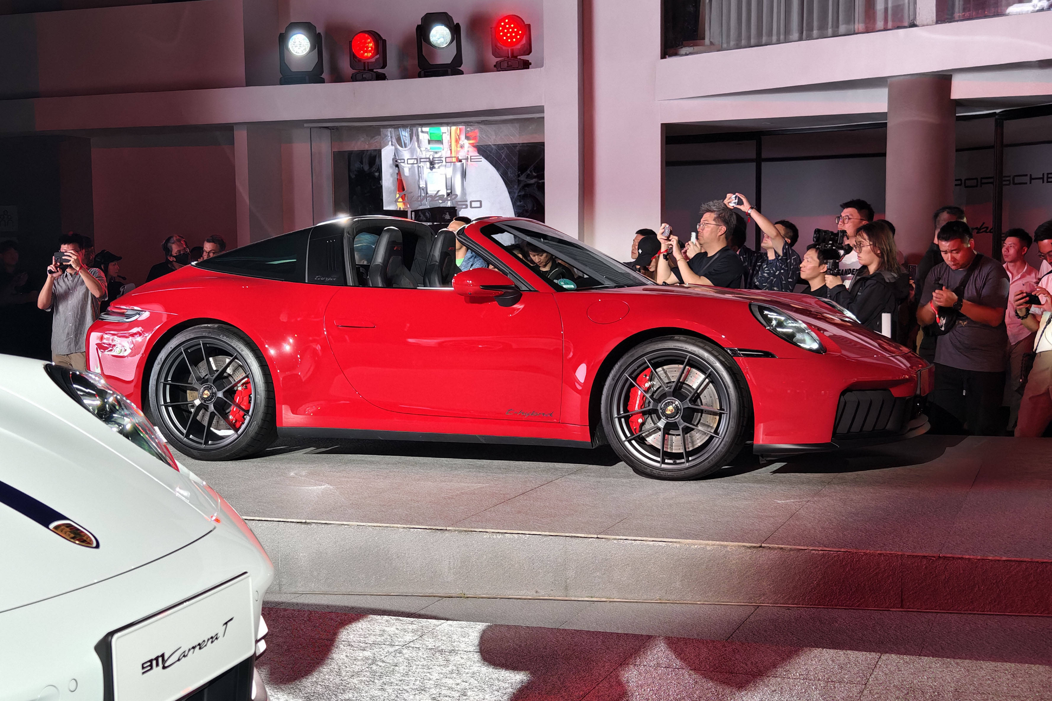 新款保时捷911 Targa 4 GTS独特设计