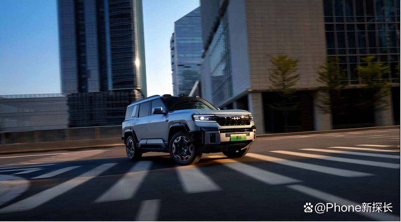 方程豹豹8智能硬派SUV