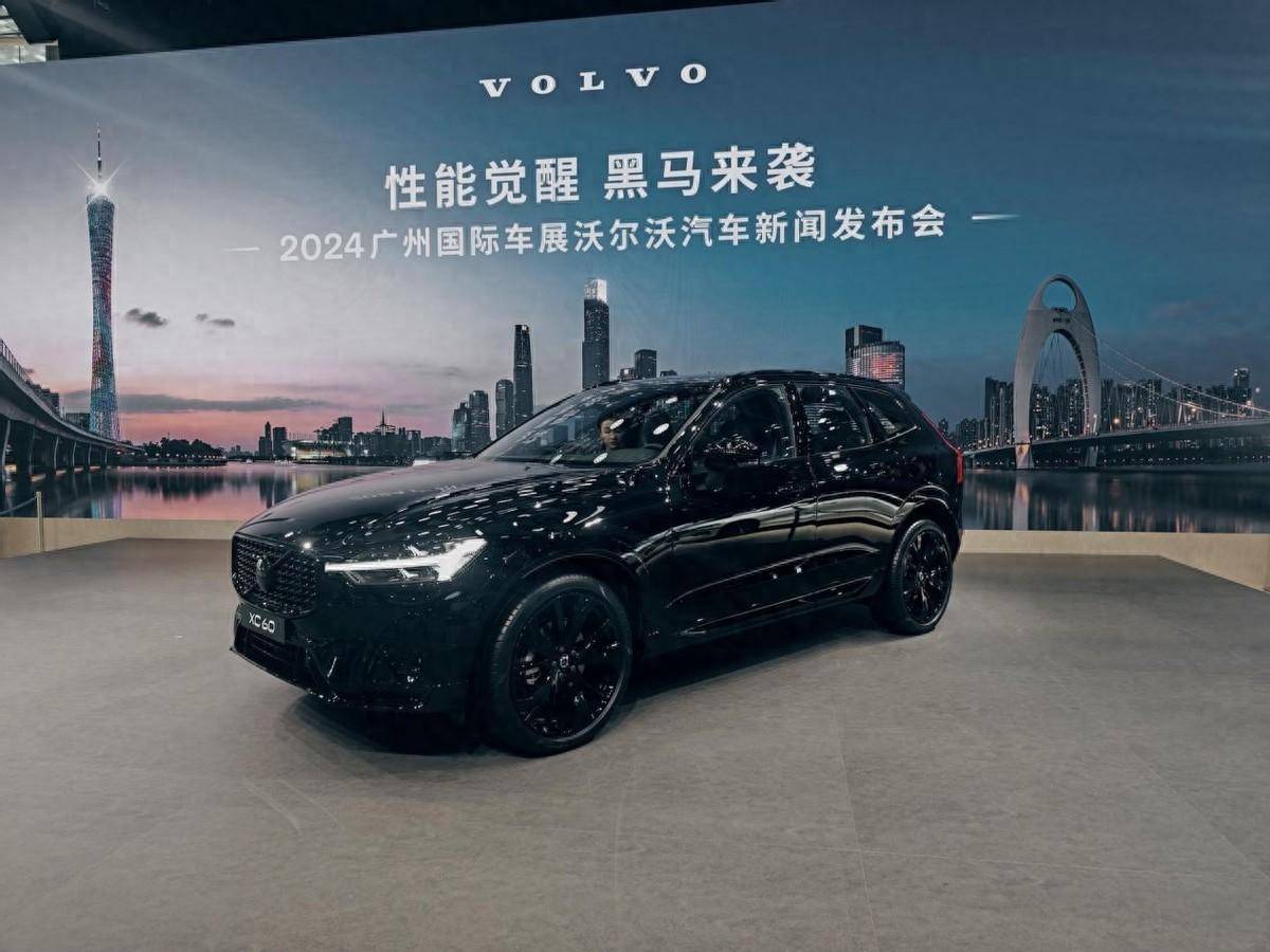 沃尔沃XC60极夜黑版外观