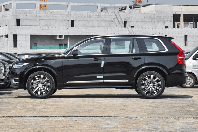 2025款沃尔沃XC90侧面细节图