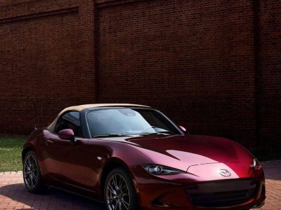 马自达2025款MX-5 Miata 35周年纪念版，限量300发售，颜值性能双在线！