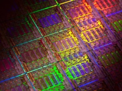 Intel 18A工艺领跑，2025上半年流片，能否超越台积电？