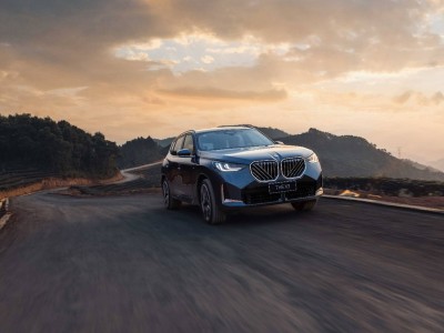 全新BMW X3长轴距版：雨林试炼，智能驾趣如何演绎全能风采？