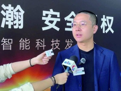 印奇：2025开启“AI+车”元年，千里科技携手吉利重塑智能出行